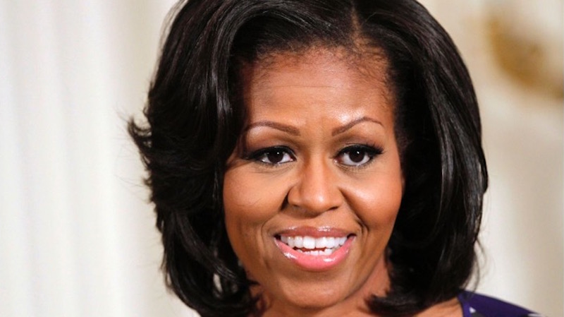 cliomakeup-errori-depilazione-sopracciglia-10-michelle-obama-prima