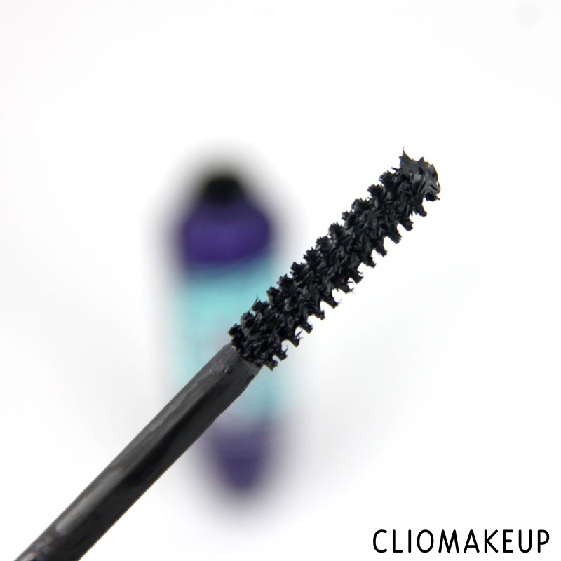 cliomakeup-recensione-instant-volume-boost-mascara-essence-4