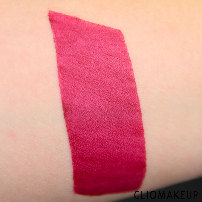 cliomakeup-recensione-rossetti-velvet-cushion-lipstick-deborah-8