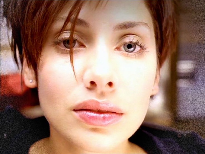 cliomakeup-lip-strobing-2-natalie-imbruglia