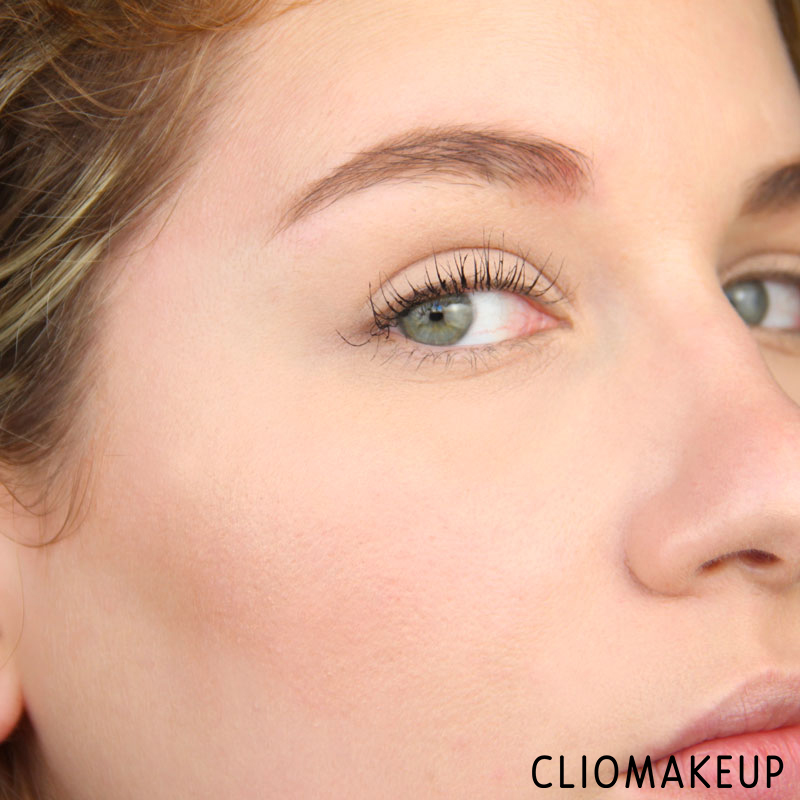 cliomakeup-recensione-illuminante-bronzer-make-me-glow-essence-15