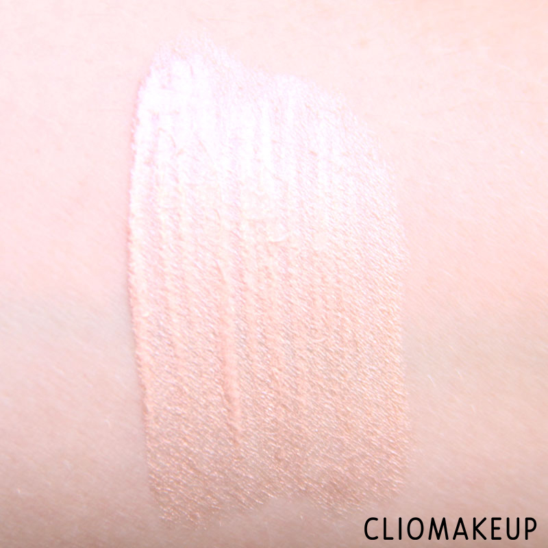 cliomakeup-recensione-illuminante-bronzer-make-me-glow-essence-5