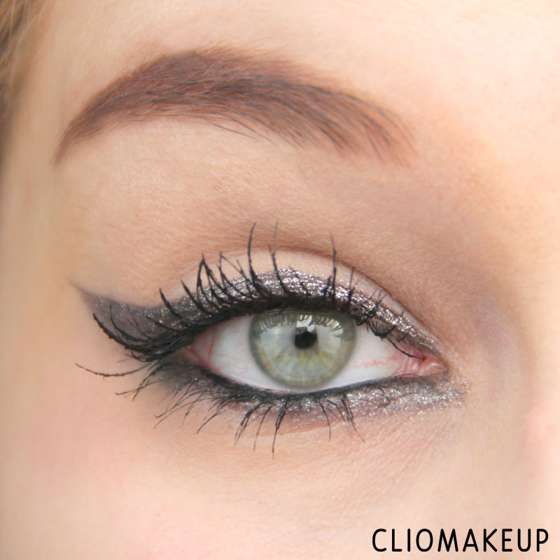 cliomakeup-recensione-ombretti-metal-shock-eyeshadow-essence-15