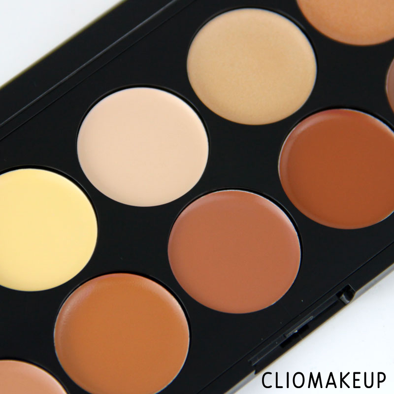 cliomakeup-recensione-palette-strobing-and-contouring-palette-essence-4