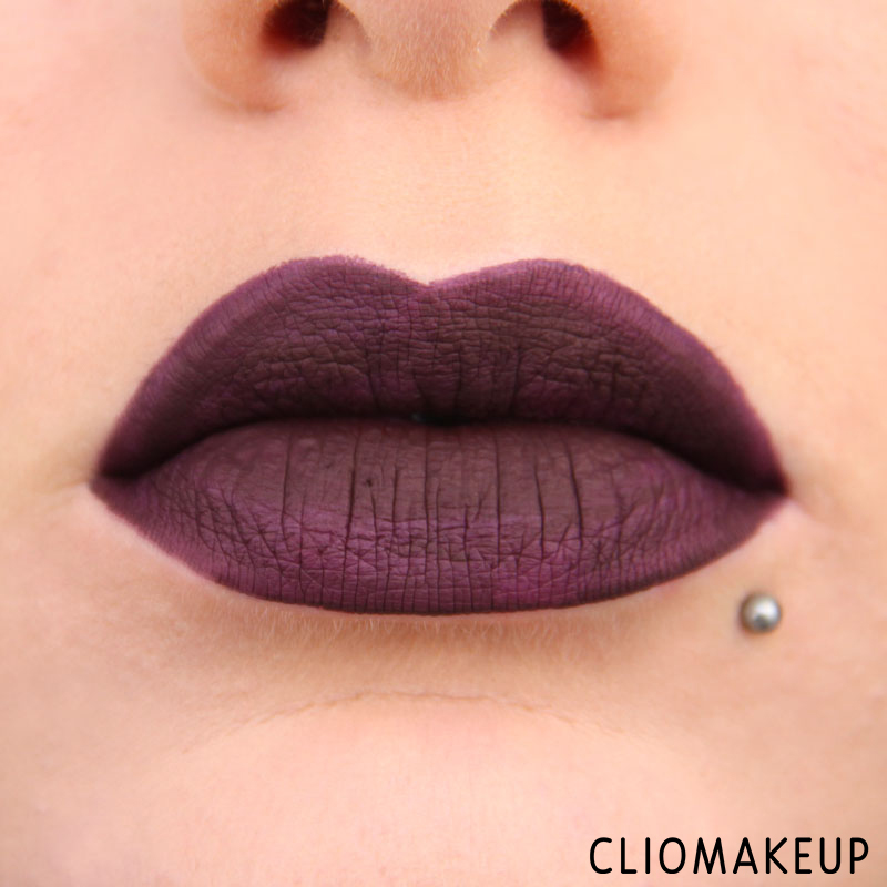 cliomakeup-recensione-rossetti-liquidi-instant-colour-matte-liquid-lip-colour-kiko-13