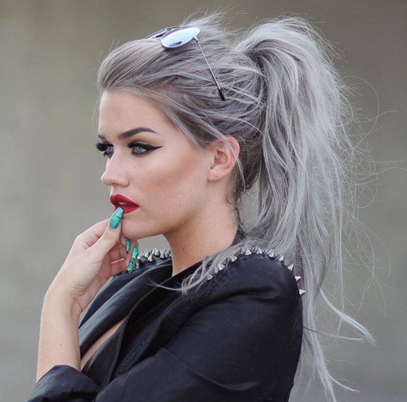 cliomakeup-silver-hair-22