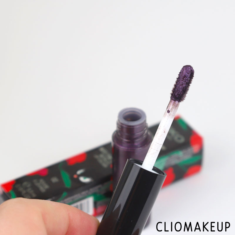 cliomakeup-recensione-rossetti-liquidi-into-the-dark-metallic-lipstick-kiko-4