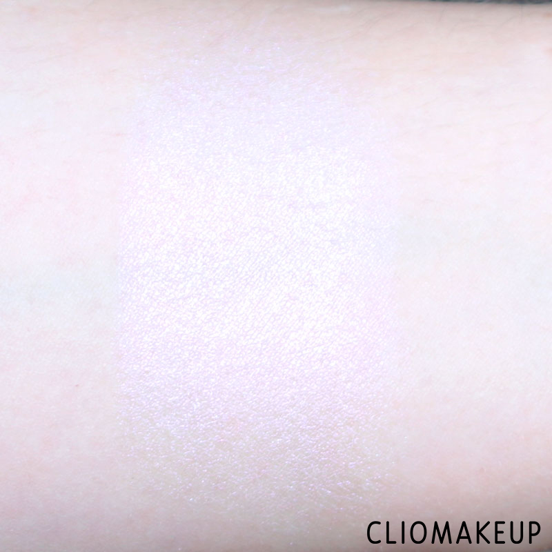 cliomakeup-recensione-arctic-holiday-holographic-highlighter-kiko-6