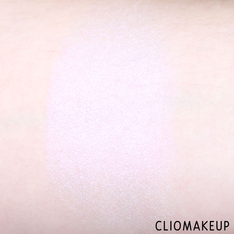 cliomakeup-recensione-arctic-holiday-holographic-highlighter-kiko-7