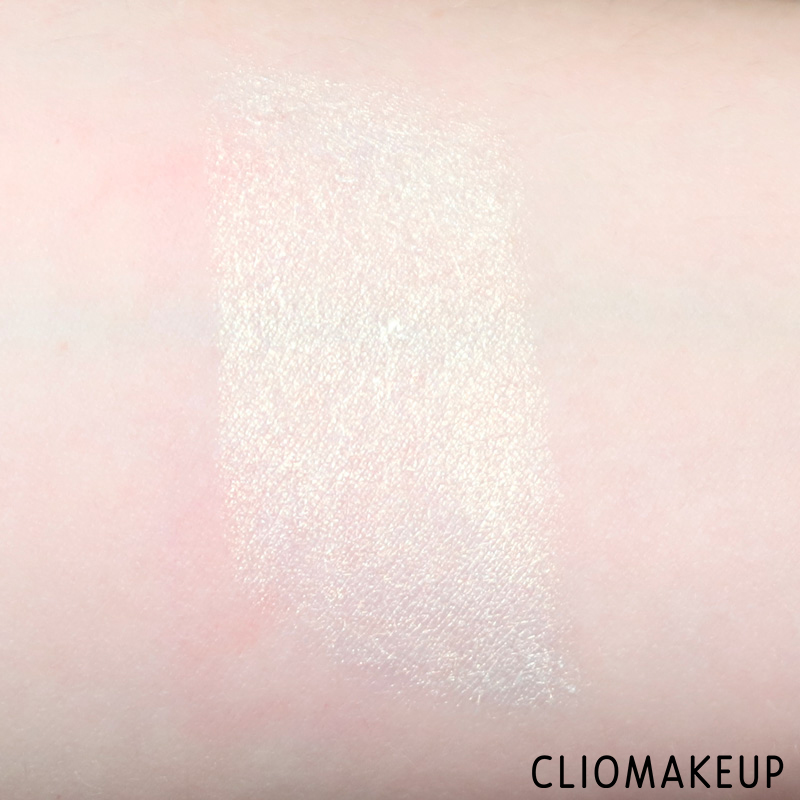 cliomakeup-recensione-illuminanti-made-to-sparkle-eye-pen-essence-5