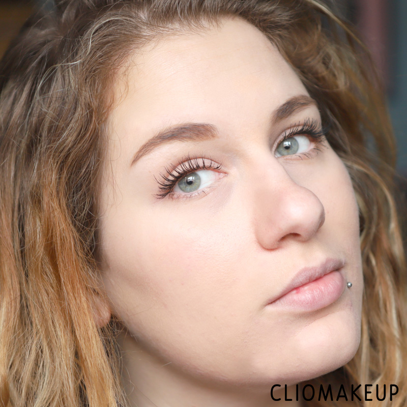 cliomakeup-recensione-illuminanti-made-to-sparkle-eye-pen-essence-9