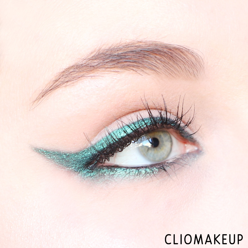 cliomakeup-recensione-made-to-sparkle-highlighting-and-trasforming-prismatic-palette-essence-13