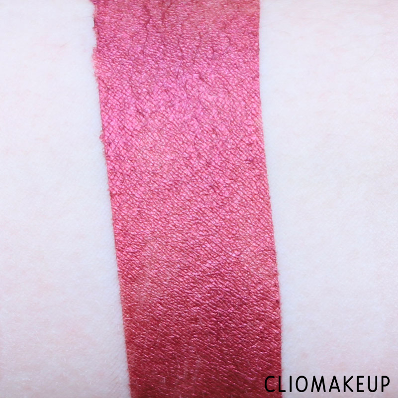 cliomakeup-recensione-rossetti-liquidi-color-sensational-metallic-foil-maybelline-8