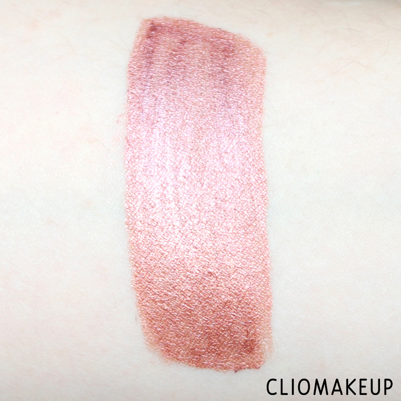 cliomakeup-recensione-rossetti-made-to-sparkle-velvet-metallic-liquid-lipstick-essence-6