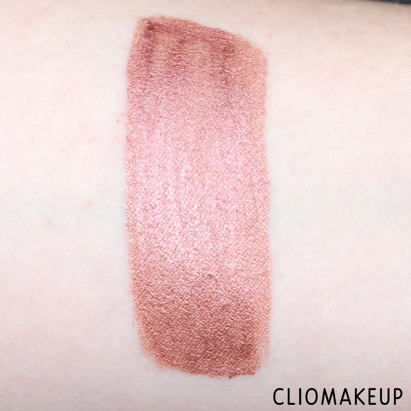 cliomakeup-recensione-rossetti-made-to-sparkle-velvet-metallic-liquid-lipstick-essence-7