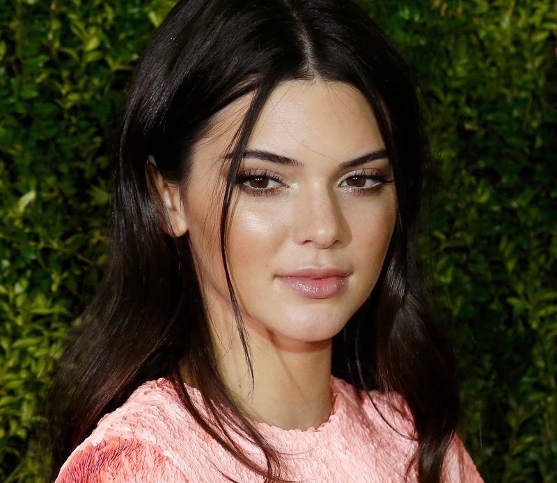 cliomakeup-capelli-tendrils-3-kendall-jenner