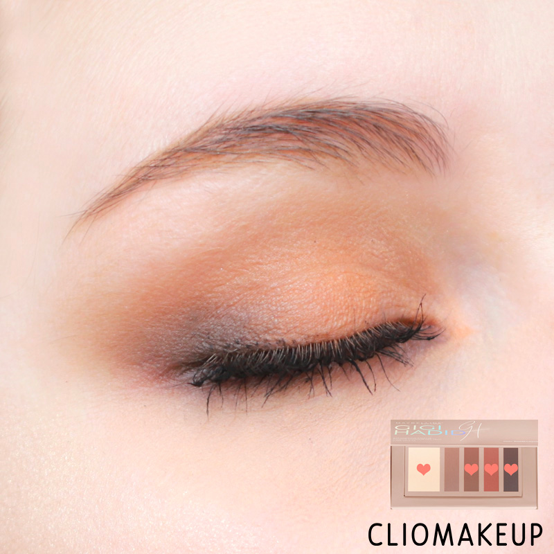 cliomakeup-recensione-gigi-hadid-eye-contour-palette-maybelline-12