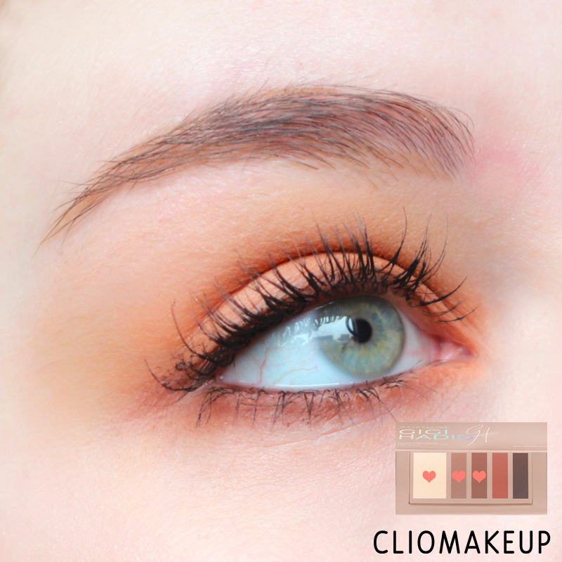 cliomakeup-recensione-gigi-hadid-eye-contour-palette-maybelline-13