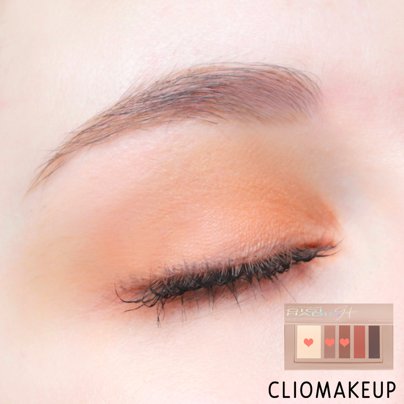 cliomakeup-recensione-gigi-hadid-eye-contour-palette-maybelline-15