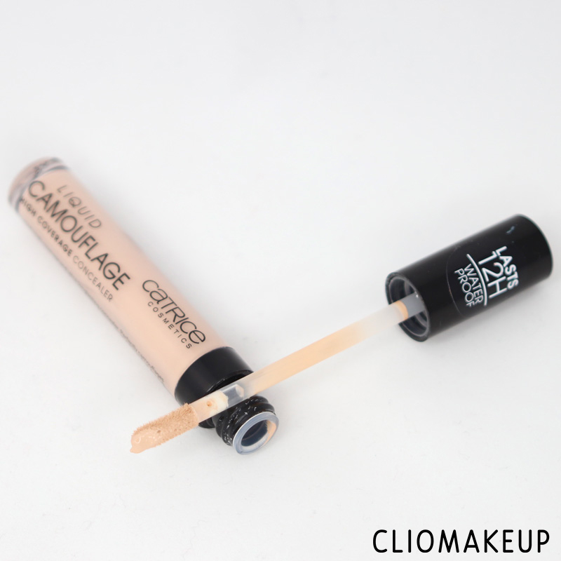 cliomakeup-recensione-correttore-catrice-liquid-camouflage-high-coverage-concealer-4