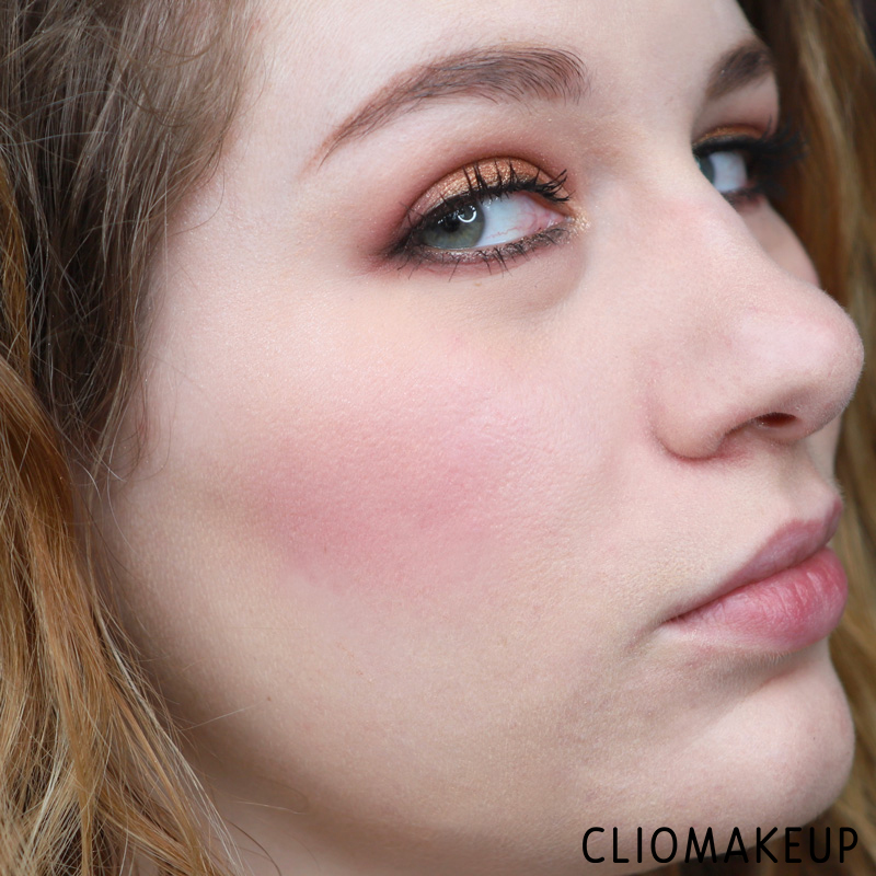 cliomakeup-recensione-illuminante-wycon-love-pills-highlighter-13