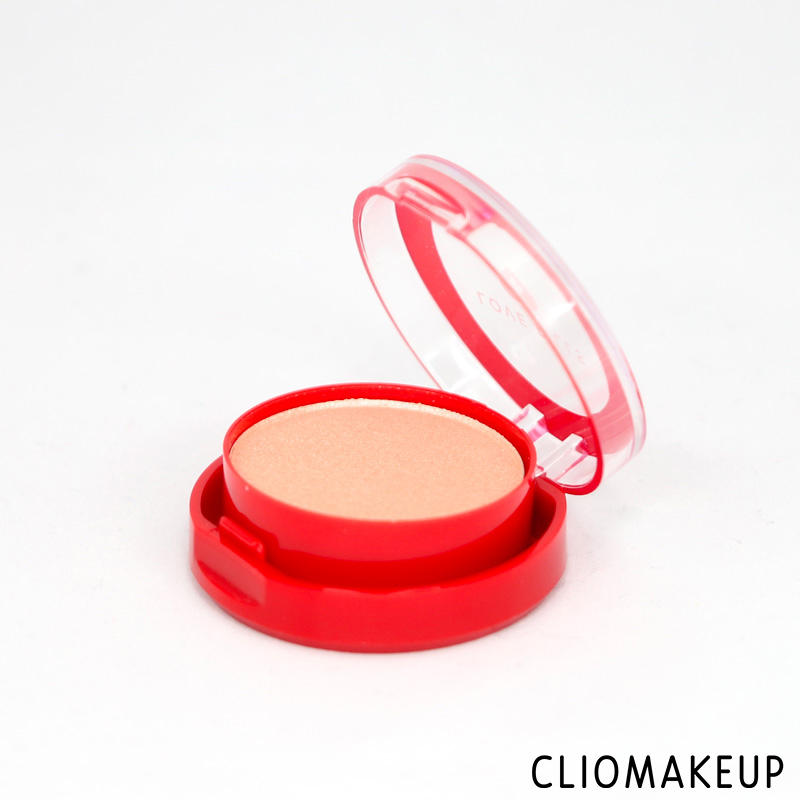 cliomakeup-recensione-illuminante-wycon-love-pills-highlighter-3