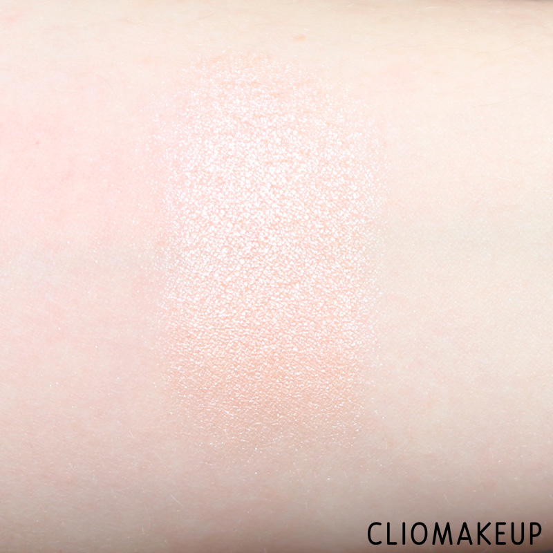 cliomakeup-recensione-illuminante-wycon-love-pills-highlighter-6