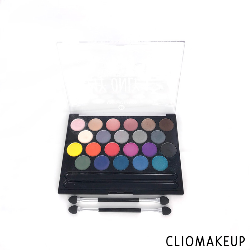 cliomakeup-recensione-palette-occhi-essence-my-only-one-eyeshadow-palette-4