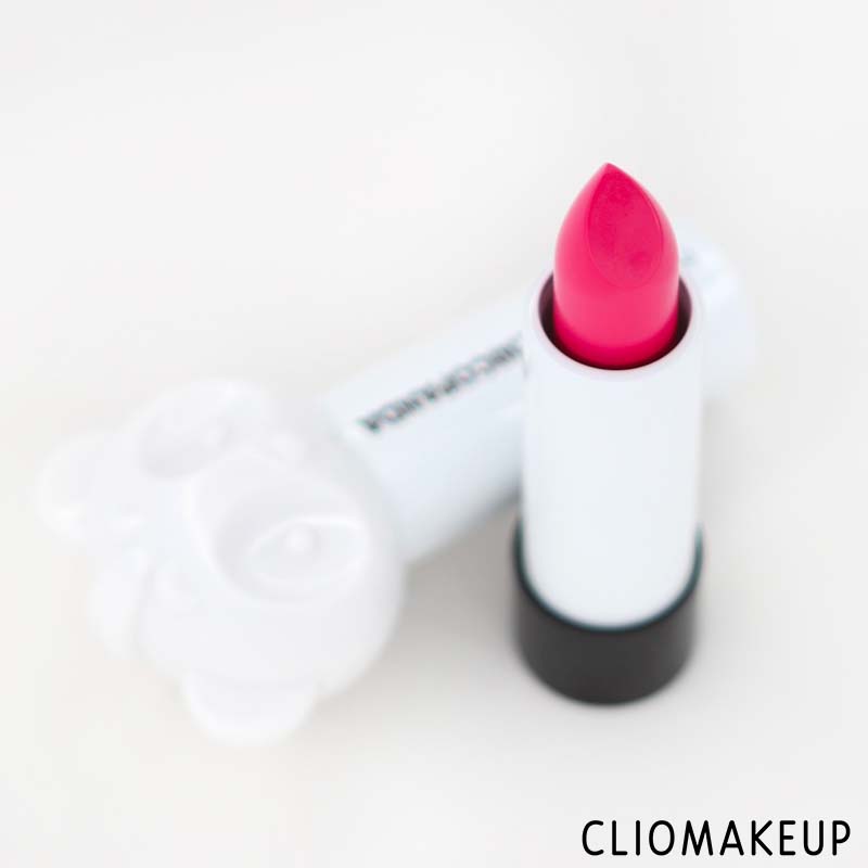 cliomakeup-recensione-rossetto-mac-nicopanda-lipstick-5