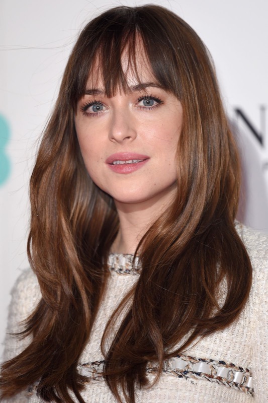 cliomakeup-tinte-capelli-invecchiano-11-dakota-johnson