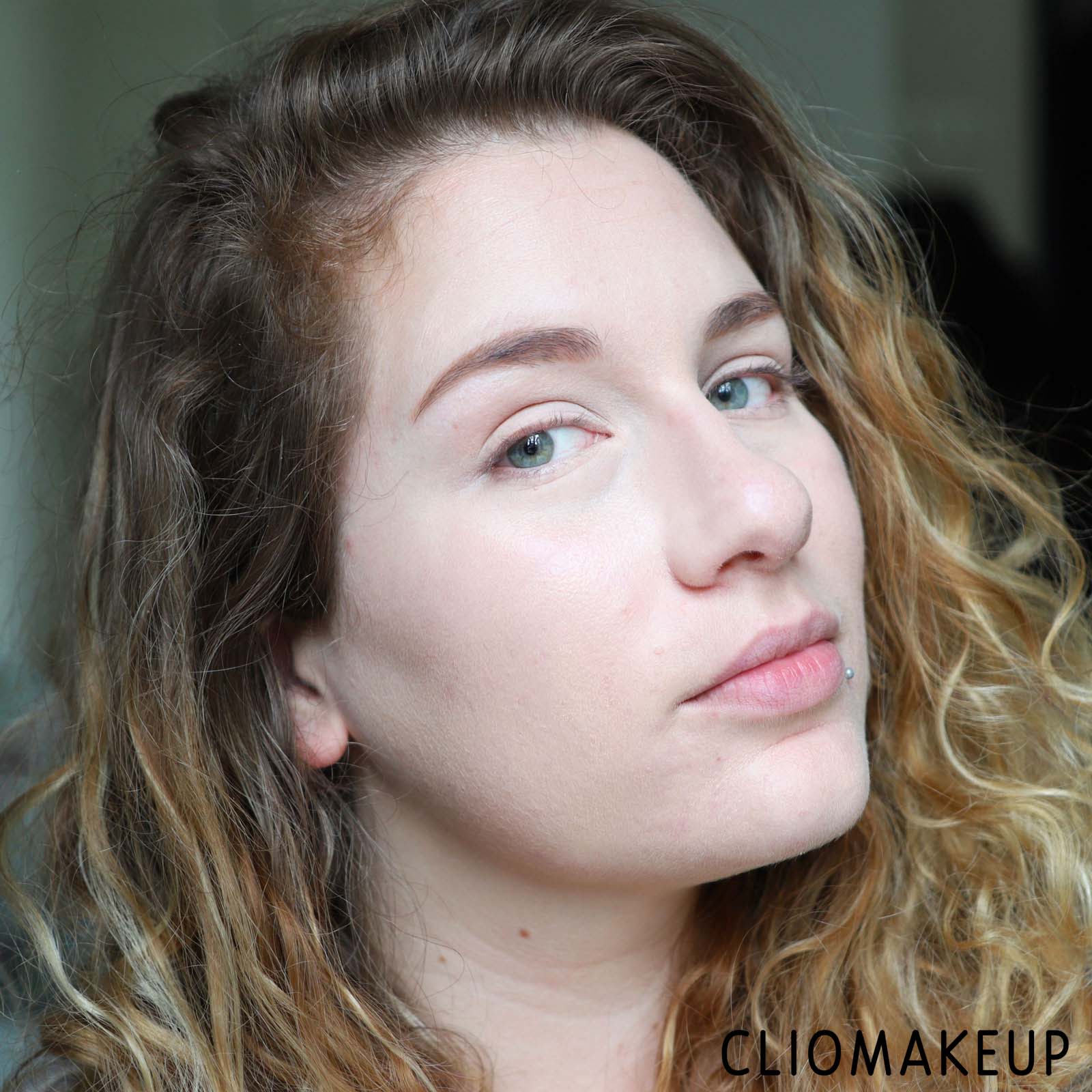 cliomakeup-recensione-correttori-kylie-cosmetics-skin-concealer-16