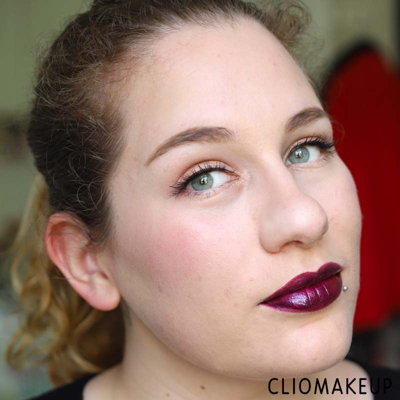 cliomakeup-recensione-rossetti-liquidi-yves-saint-laurent-vernis-a-levres-the-holographics-12