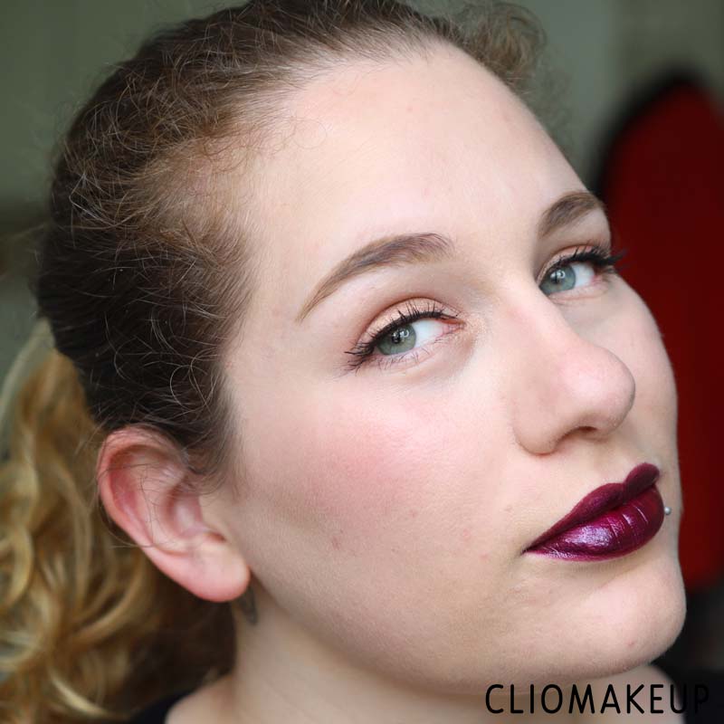 cliomakeup-recensione-rossetti-liquidi-yves-saint-laurent-vernis-a-levres-the-holographics-13