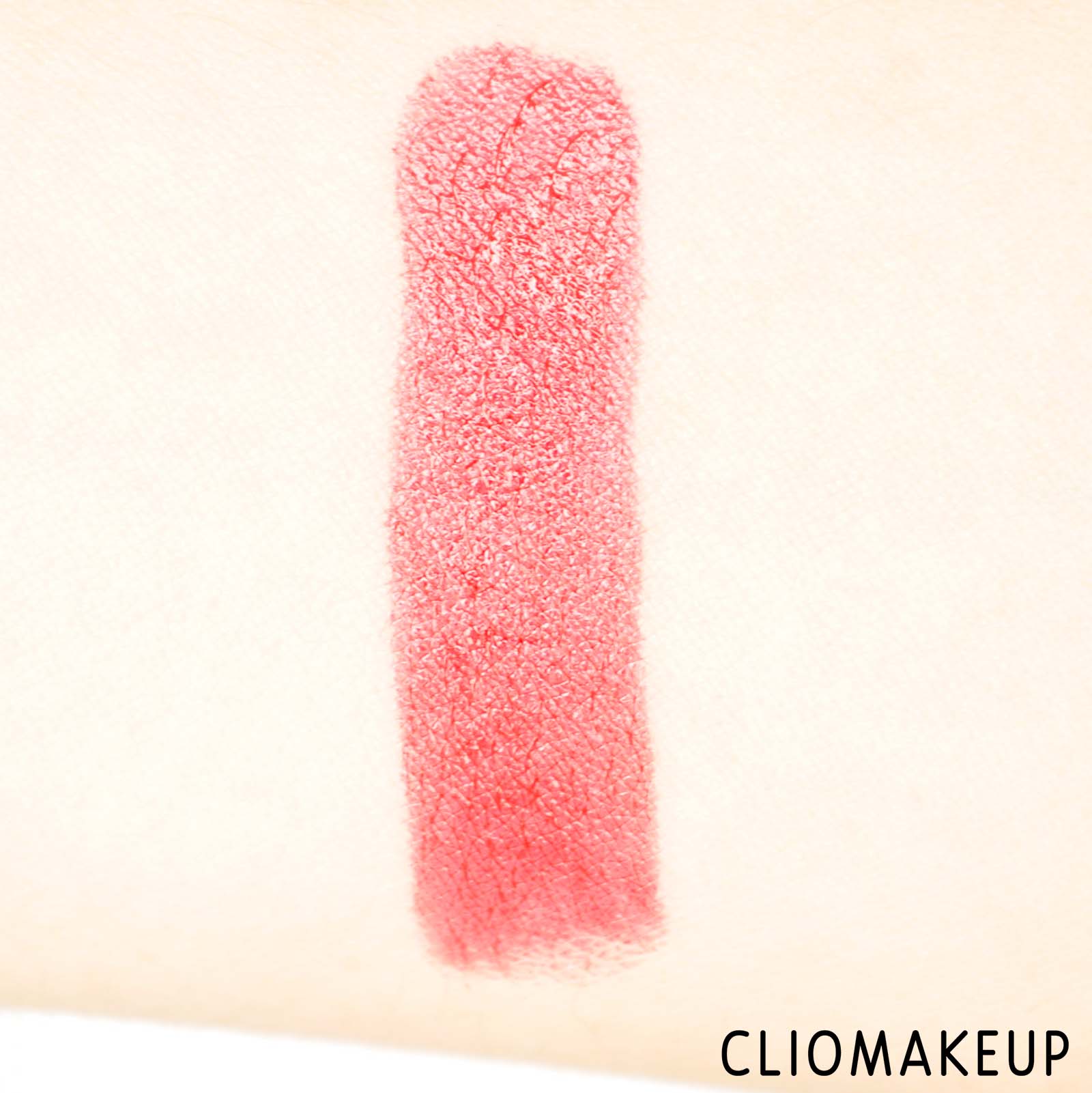 cliomakeup-recensione-rossetto-l'oreal-color-riche-shine-6