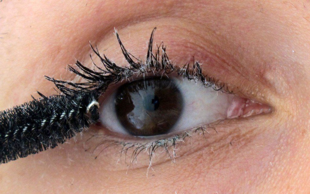 cliomakeup-trucco-palpebra-cadente (11)