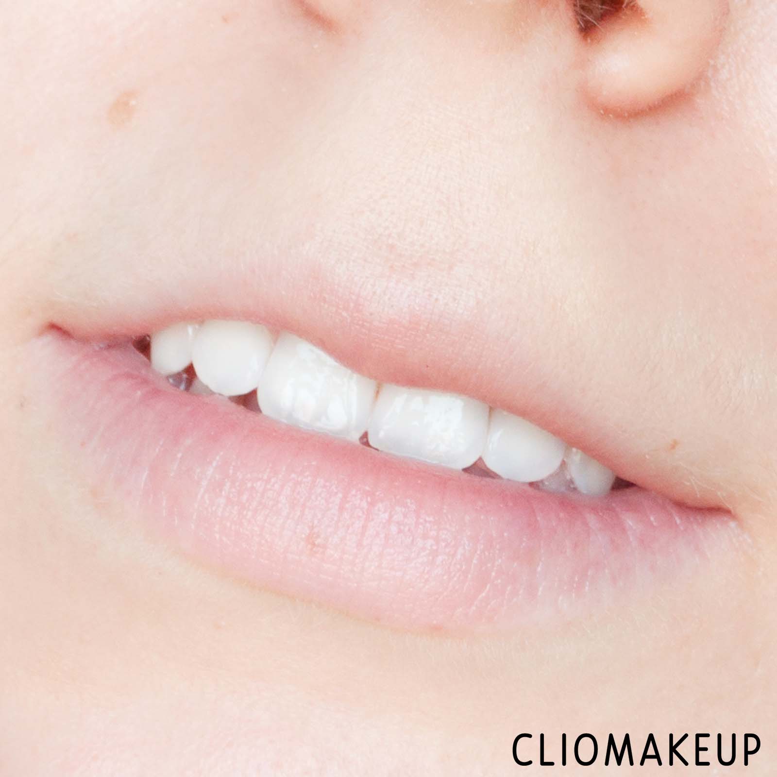 cliomakeup-recensione-balsamo-labbra-nuxe-rêve-de-miel-ultra-nourishing-lip-balm-14