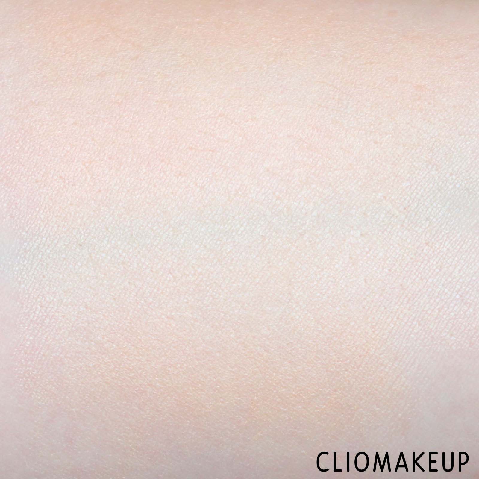 cliomakeup-recensione-base-viso-charlotte-tilbury-hollywood-flawless-filter-9