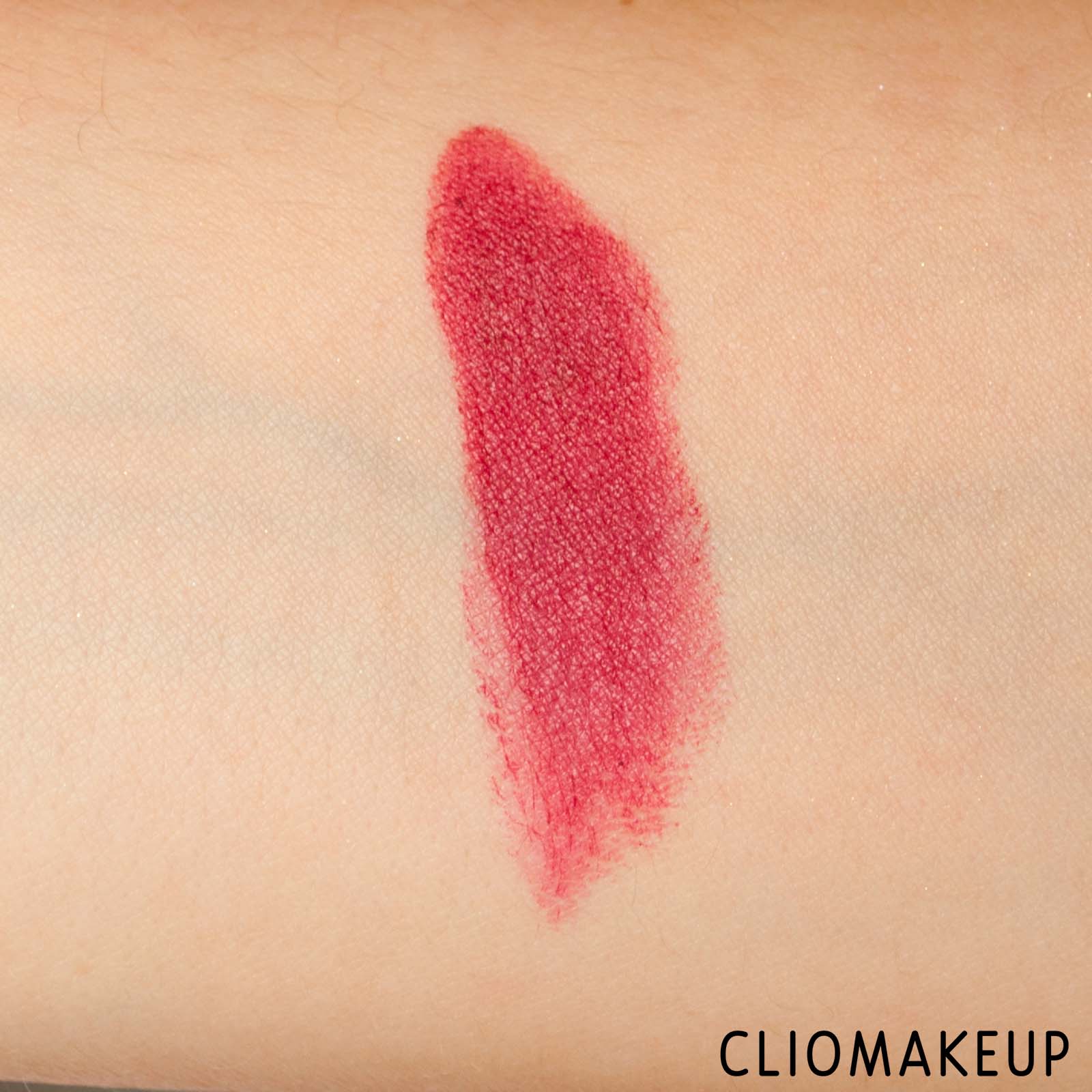 cliomakeup-recensione-rossetto-wycon-mattmellow-rossetto-demimatt-pomegranate-juice-6