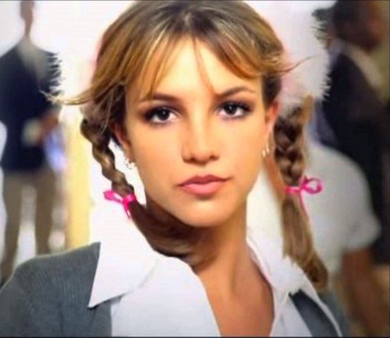 ClioMakeUp-britney-spears-evoluzione-4-video-clip.jpg