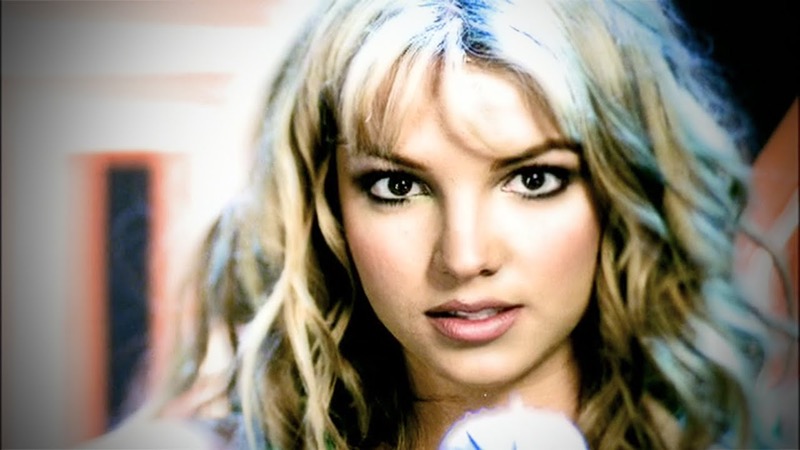 ClioMakeUp-britney-spears-evoluzione-5-video-clip.jpg