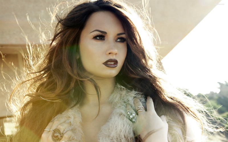 ClioMakeUp-demi-lovato-evoluzione-21.jpg