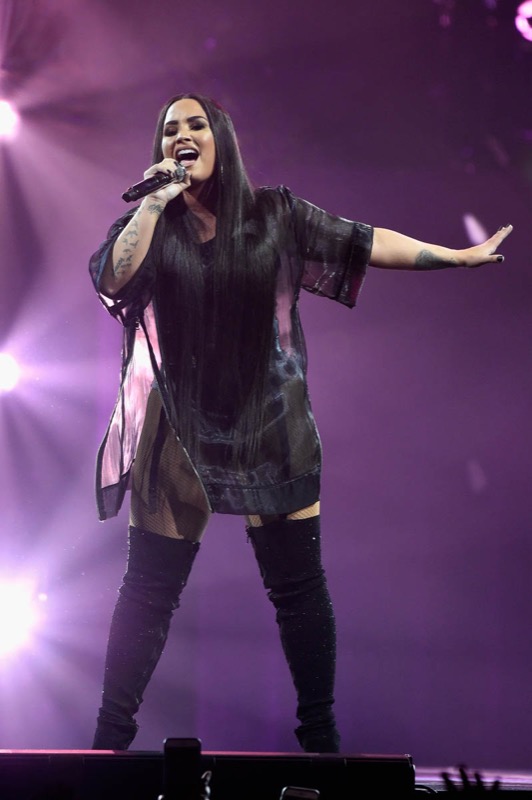 ClioMakeUp-demi-lovato-evoluzione-24-tour-2018.jpg