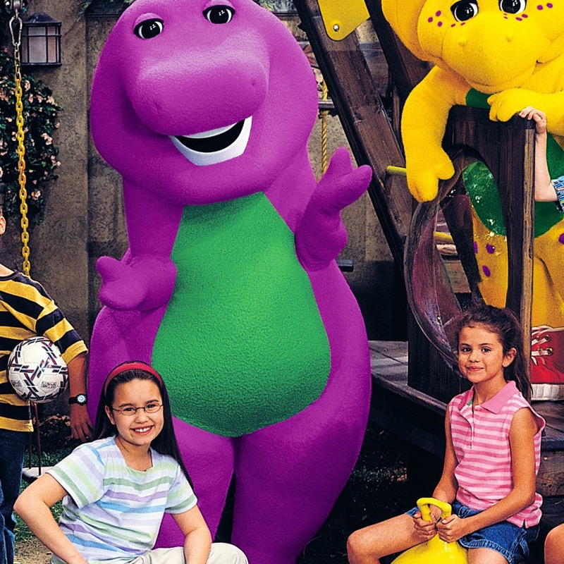 ClioMakeUp-demi-lovato-evoluzione-3-barney-friends-selena-gomez.jpg