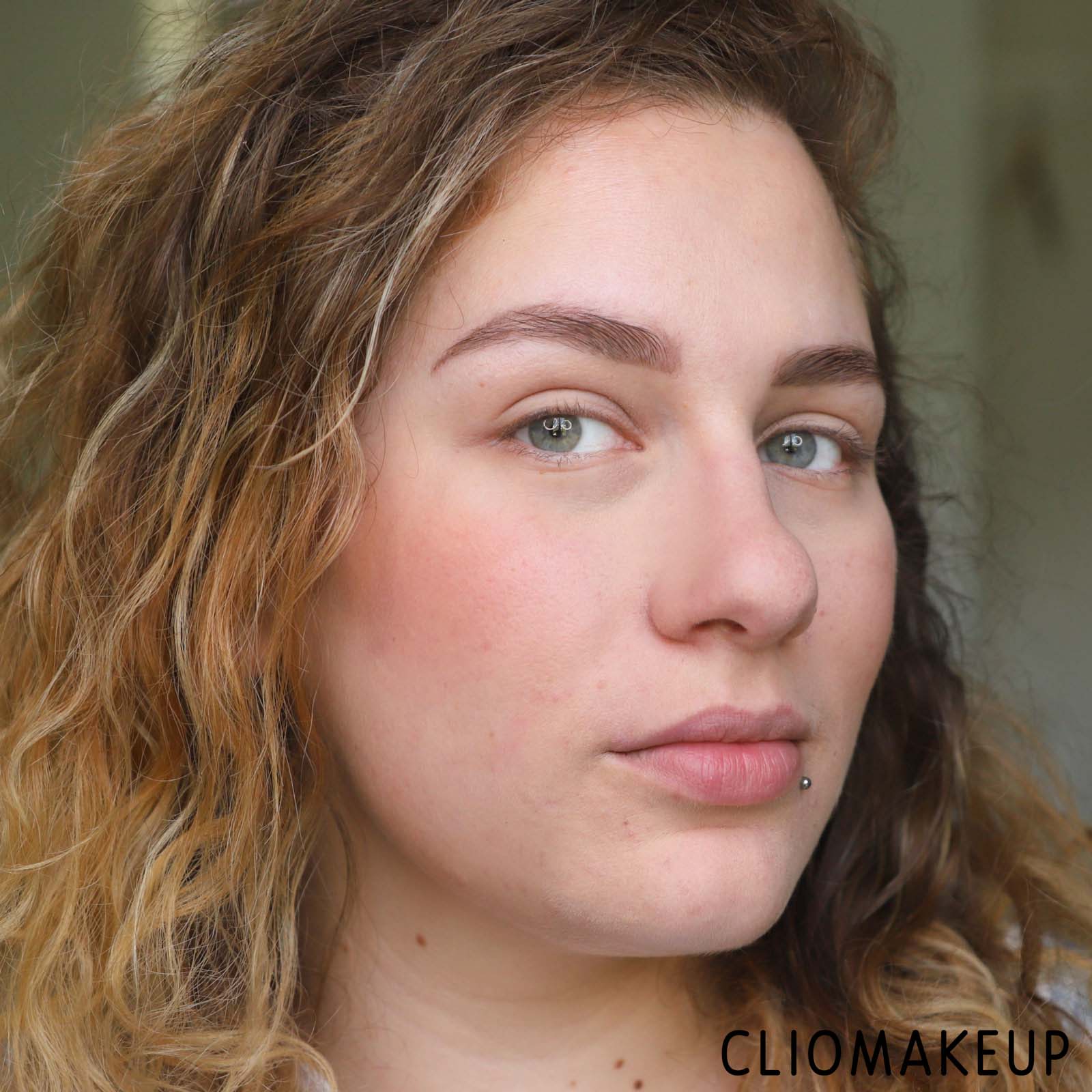 cliomakeup-recensione-blush-loreal-lifes-a-peach-13