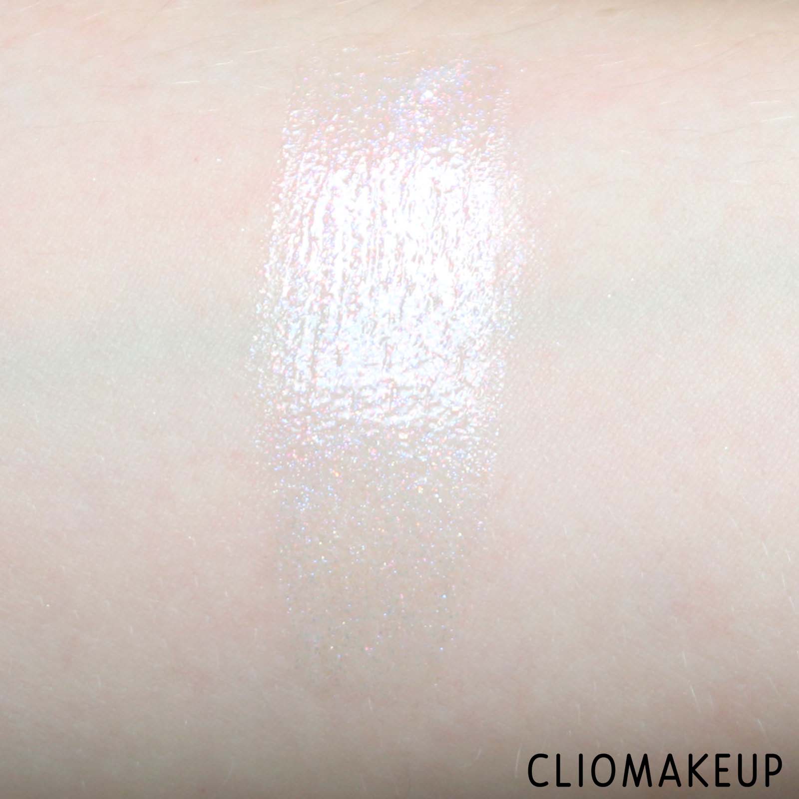 cliomakeup-recensione-gloss-nyx-lingerie-glitter-pailettes-6