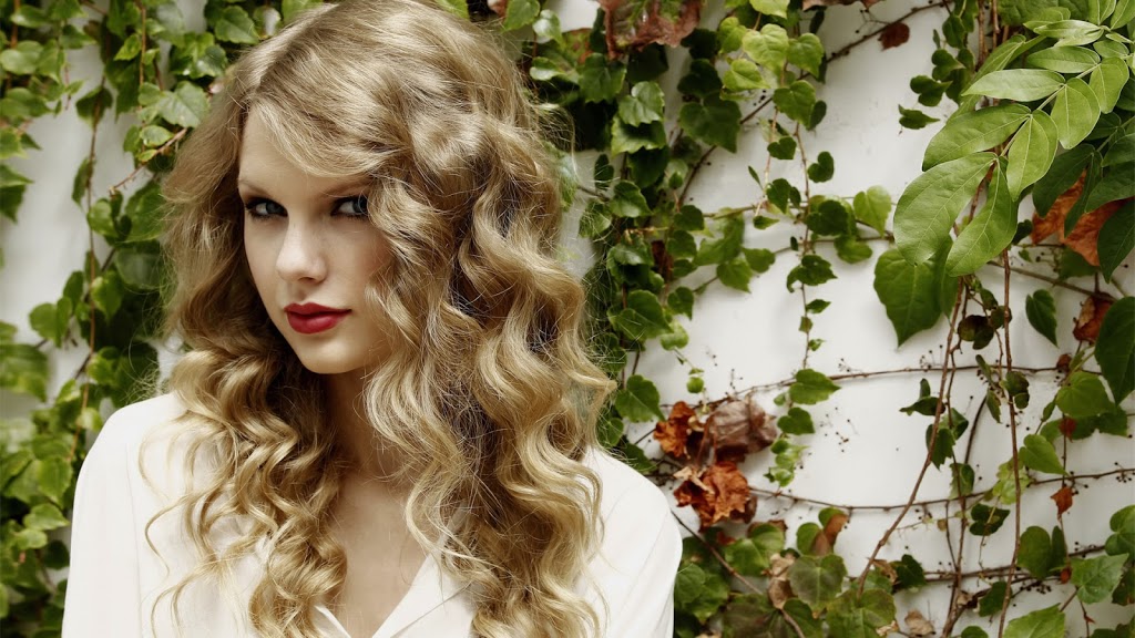 cliomakeup-taylor-swift-prima-dopo-rossetto.jpg