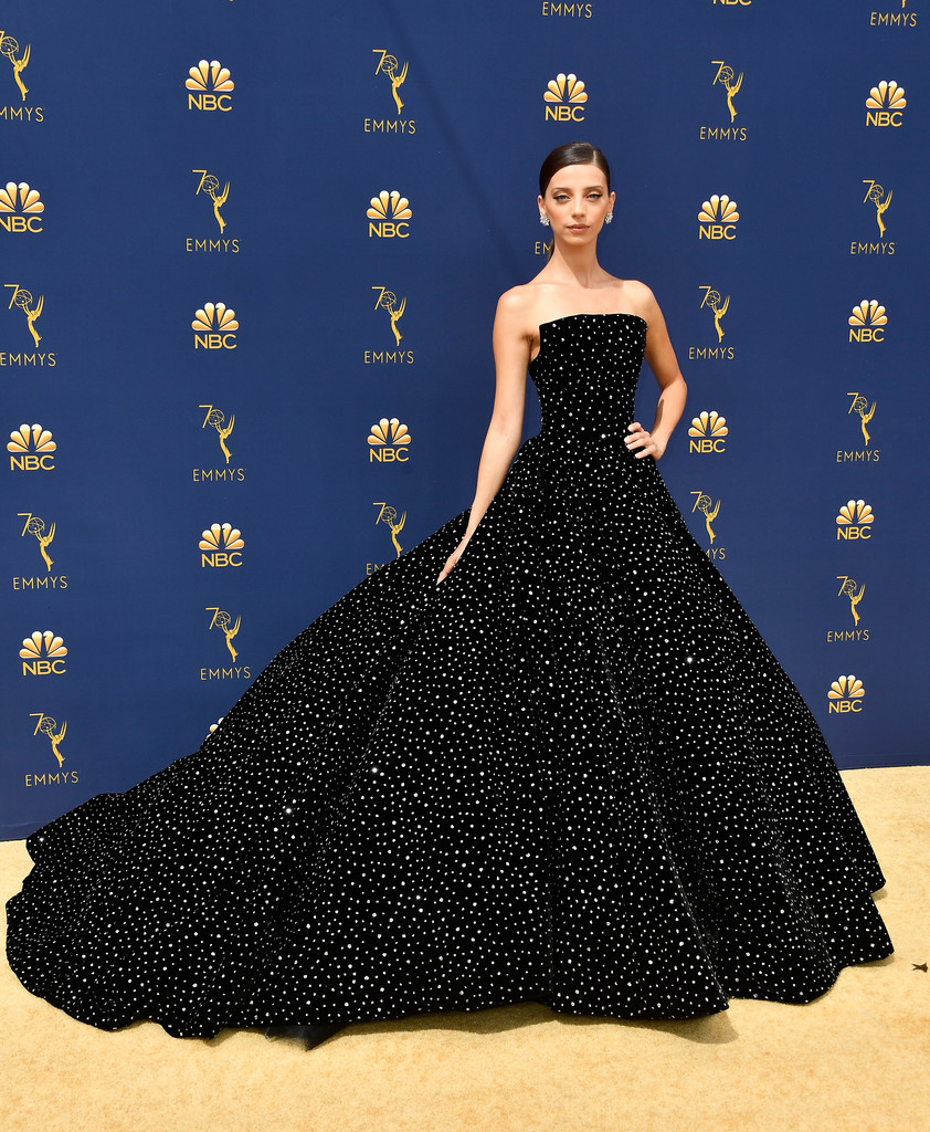 cliomakeup-emmy-awards-2018-14-angela