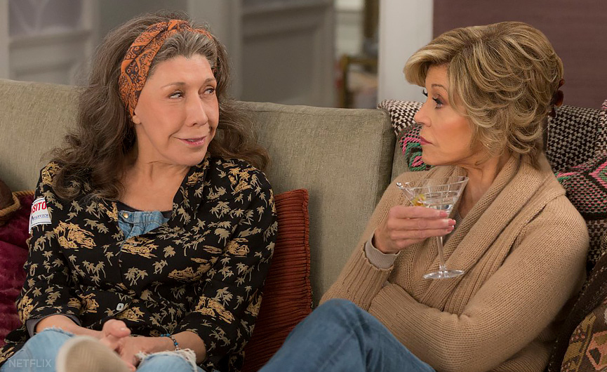 cliomakeup-netflix-girl-power-grace-frankie-crixeo.jpg