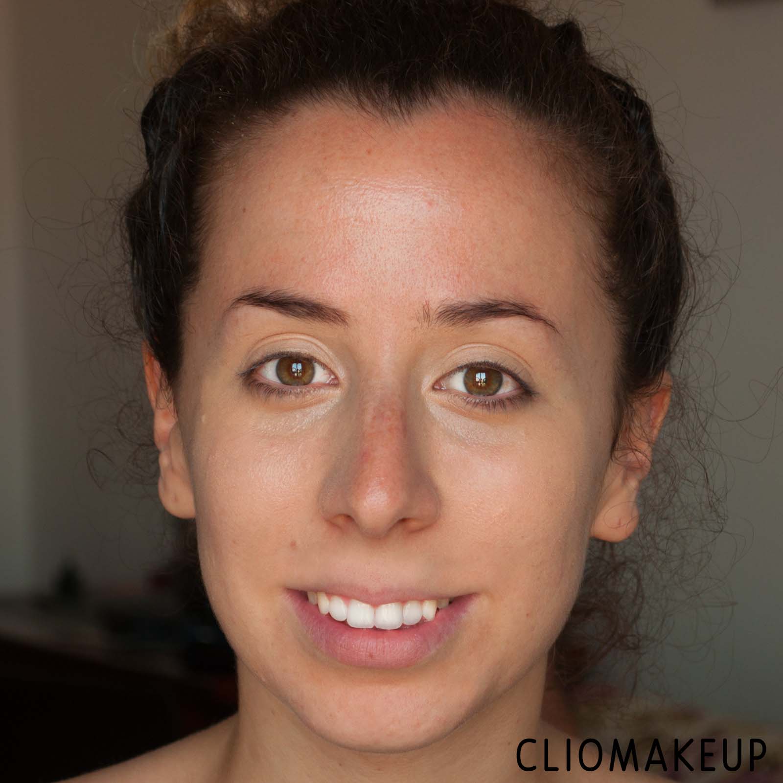 cliomakeup-recensione-correttore-wycon-second-skin-concealer-16