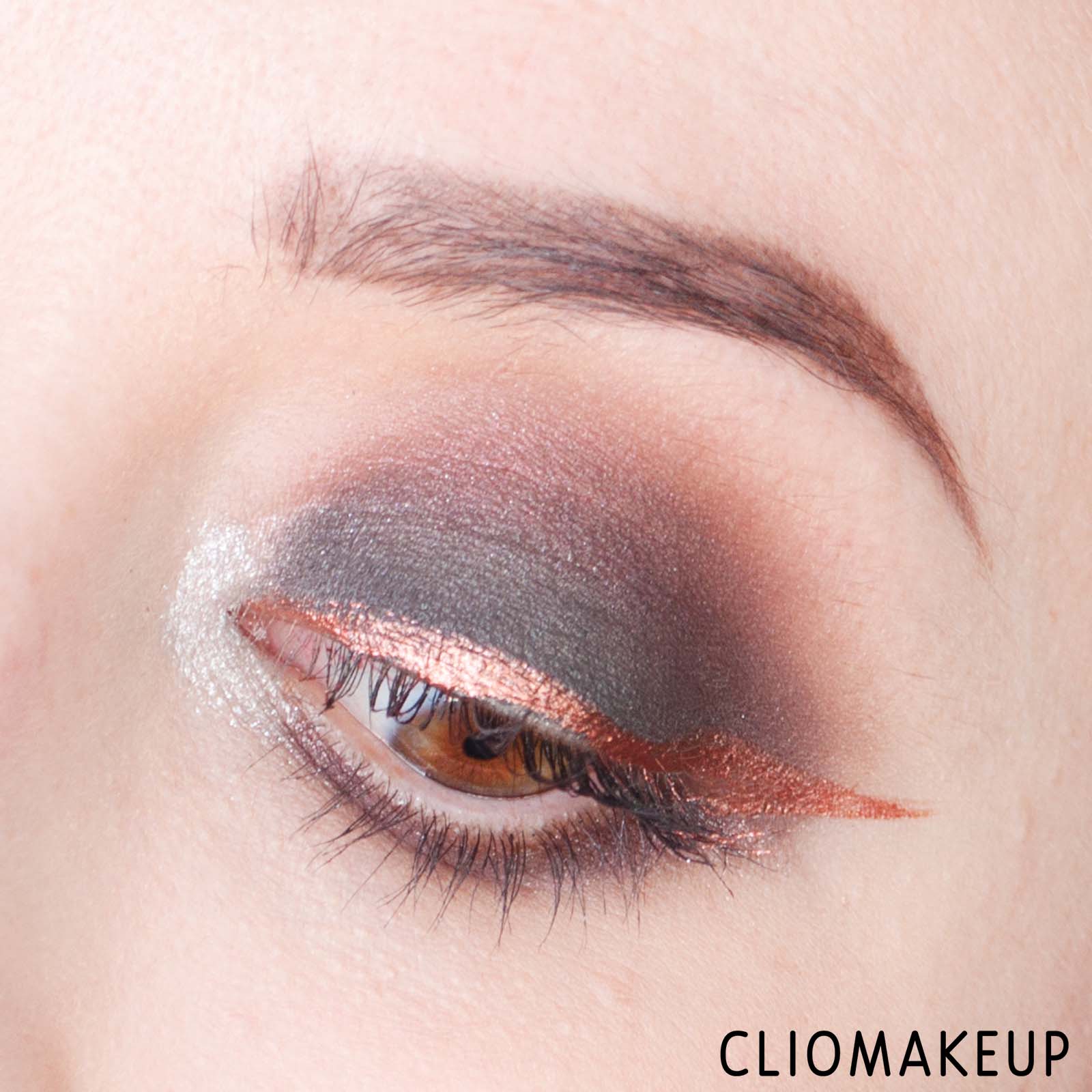 cliomakeup-recensione-eyeliner-essence-melted-chrome-eyeliner-12